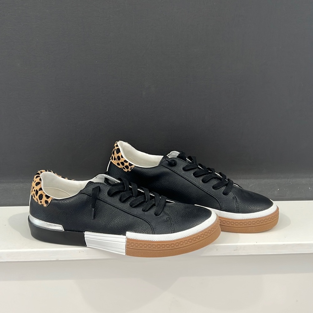 Women’s Shoe